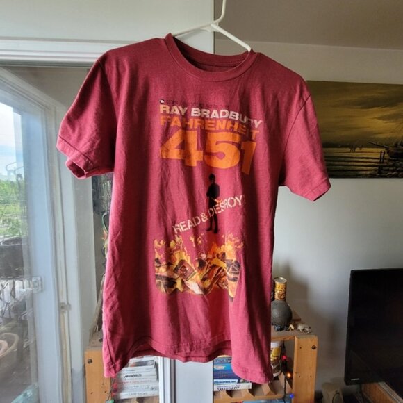 Ray Bradbury Farenheit 451 red tshirt - M - Picture 2 of 4
